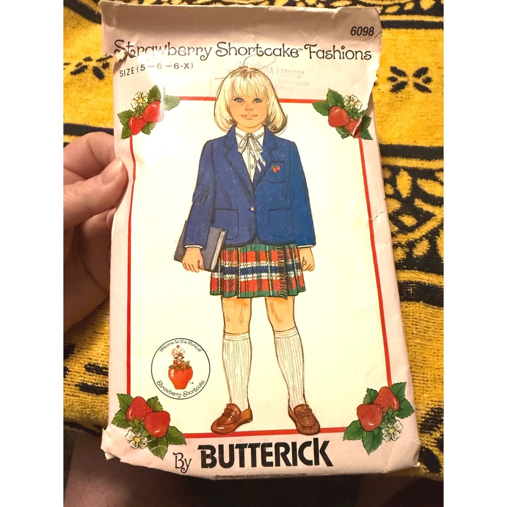 Vtg. Butterick 6098 Strawberry Shortcake Girls Jacket Skirt Blouse Pattern‎ 5-6X